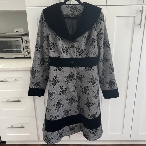 Voodoo Vixen Jackets & Blazers - Voodoo Vixen XXL Flo Floral Flocked Coat in Grey